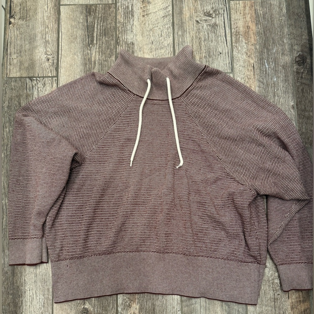 Varley maroon turtleneck